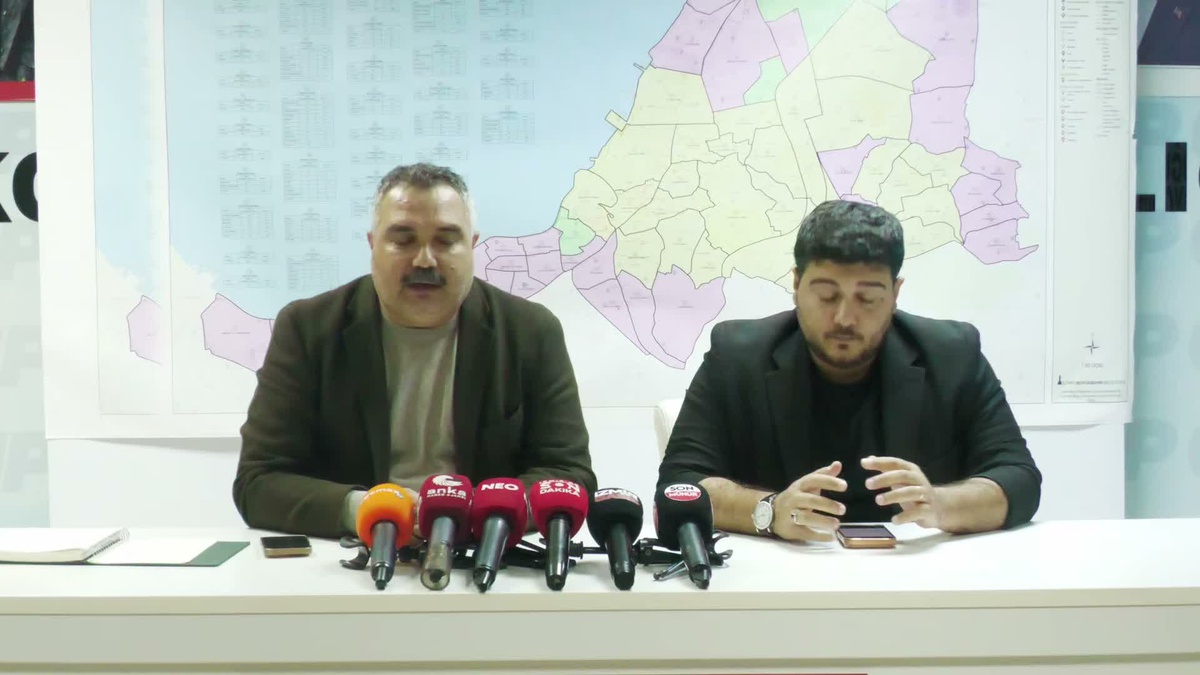 Konak\'ta 113 mahallenin 57\'ye düşürülmesine CHP\'li Kazımoğlu tepki gösterdi