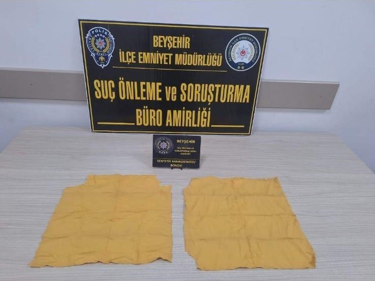 Konya\'da narkotik operasyonunda 12 kilo esrar ele geçirildi, 4 kişi tutuklandı
