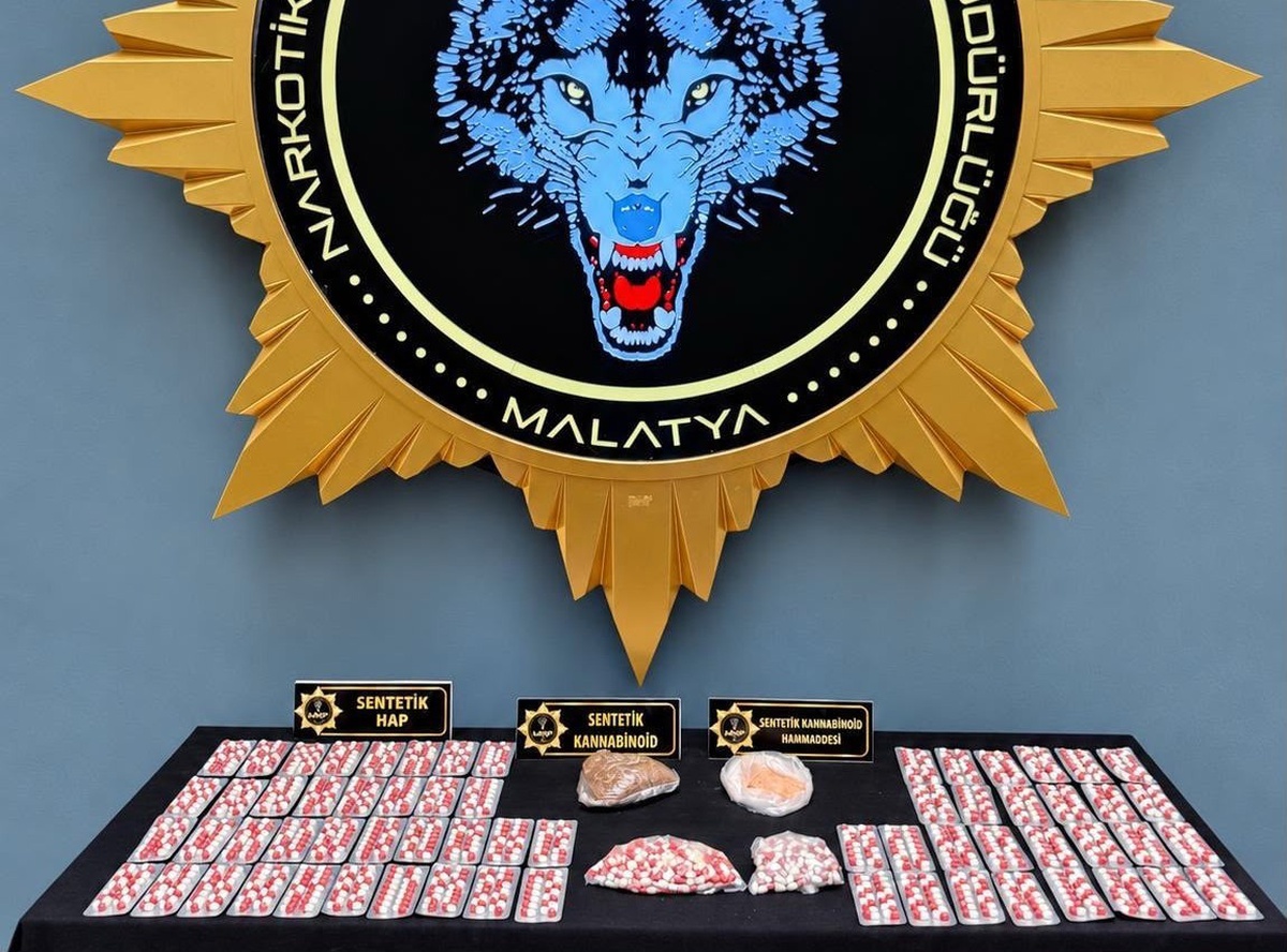 Malatya\'da operasyonda 9 şüpheli gözaltına alındı, bin 600 sentetik hap ele geçirildi