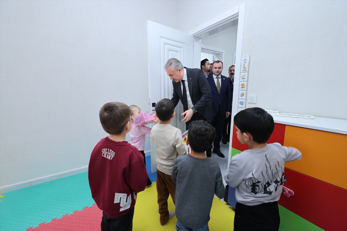 Mardin Valisi Akkoyun, Dargeçit\'te yeni Kaymakam Bayram Köse\'yle bir araya geldi.