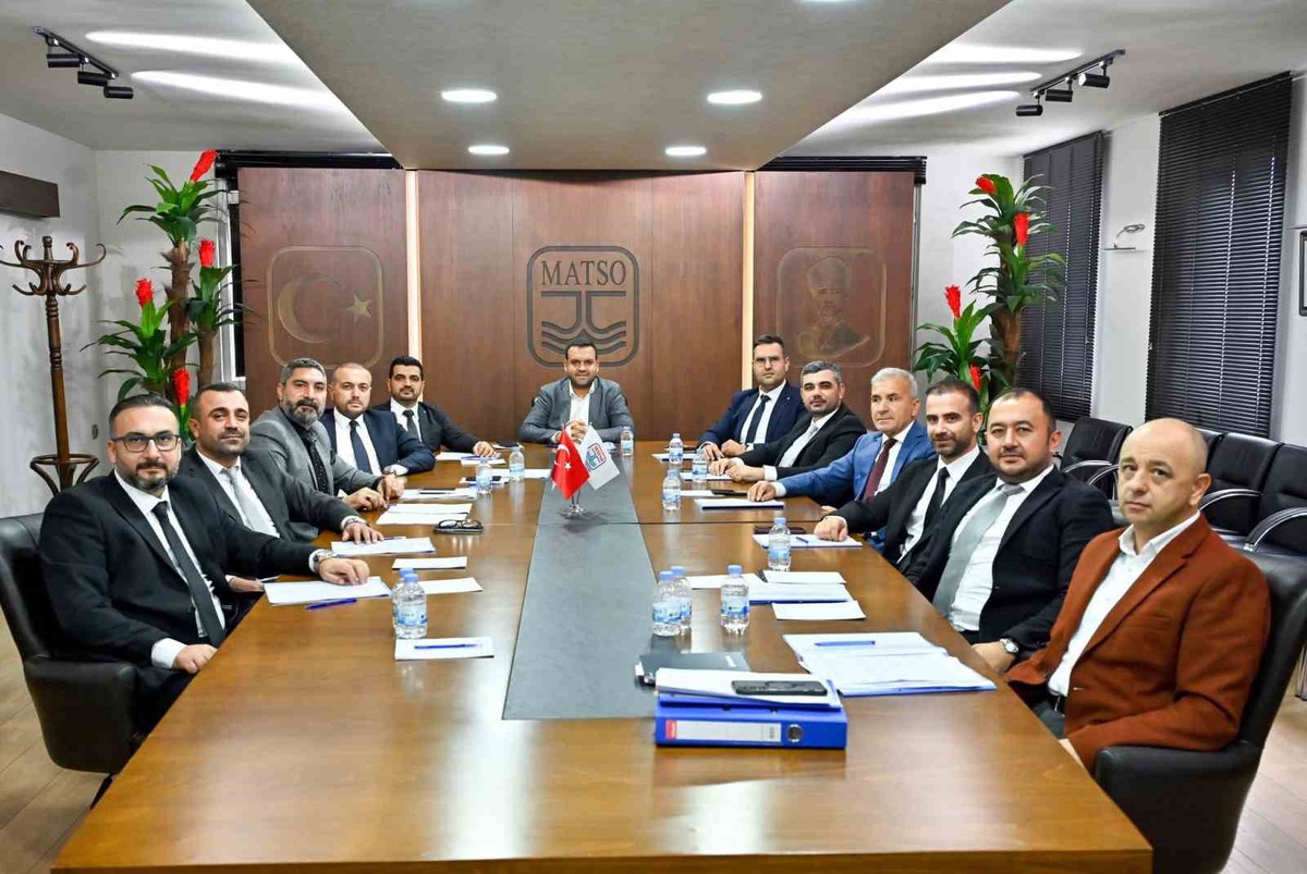 MATSO\'da başkan yardımcılıklarına Özden ve Ünal, saymanlığa Atalay seçildi