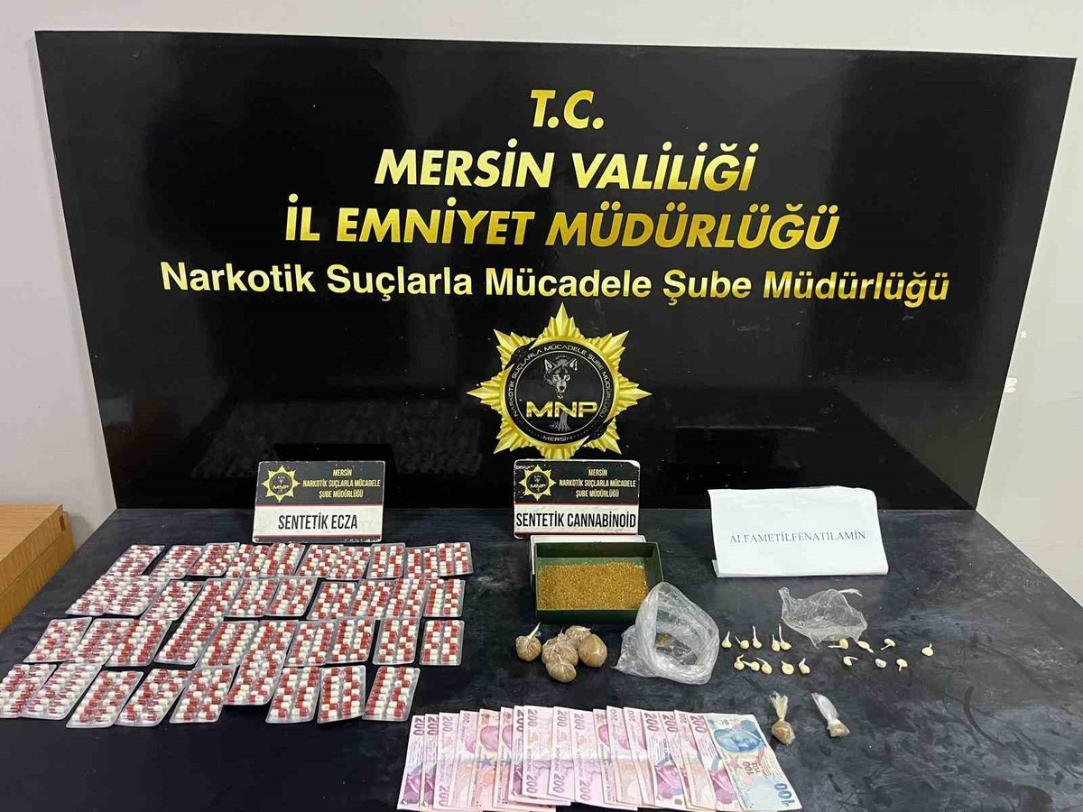 Mersin\'de 14 Ekim operasyonunda 2 şüpheli tutuklandı, 546 sentetik hap ele geçirildi