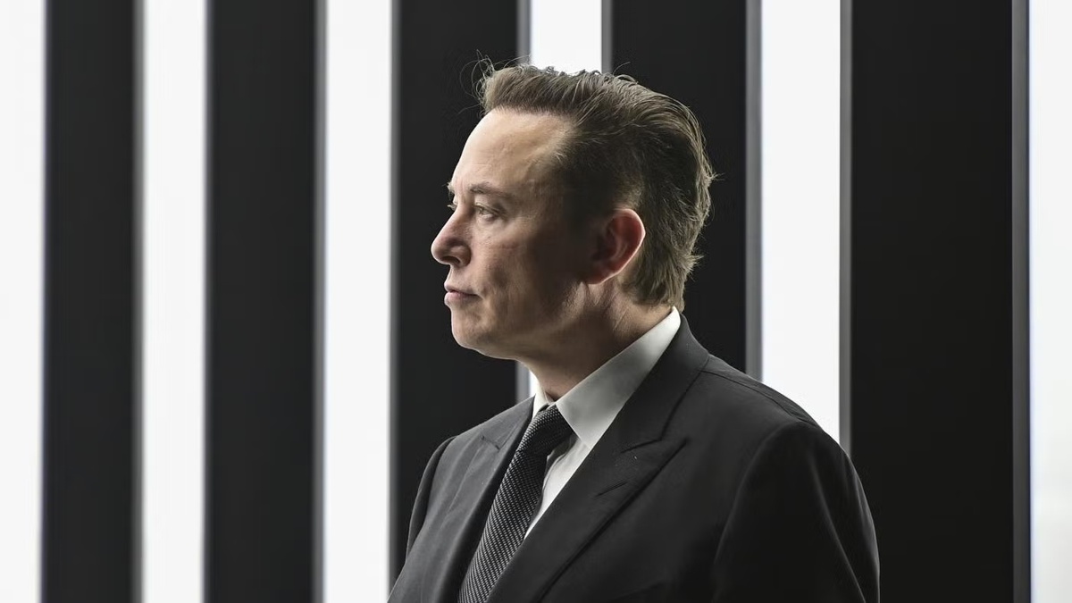 Musk, Ukrayna\'nın kullandığı Starshield\'ı ABD hükümetinin kontrol ettiğini söyledi