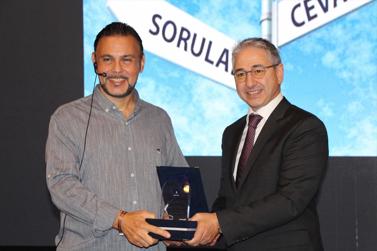 POYD Başkanı Saatçioğlu, Antalya\'da yabancı turist sayısının 14 milyonu aştığını bildirdi