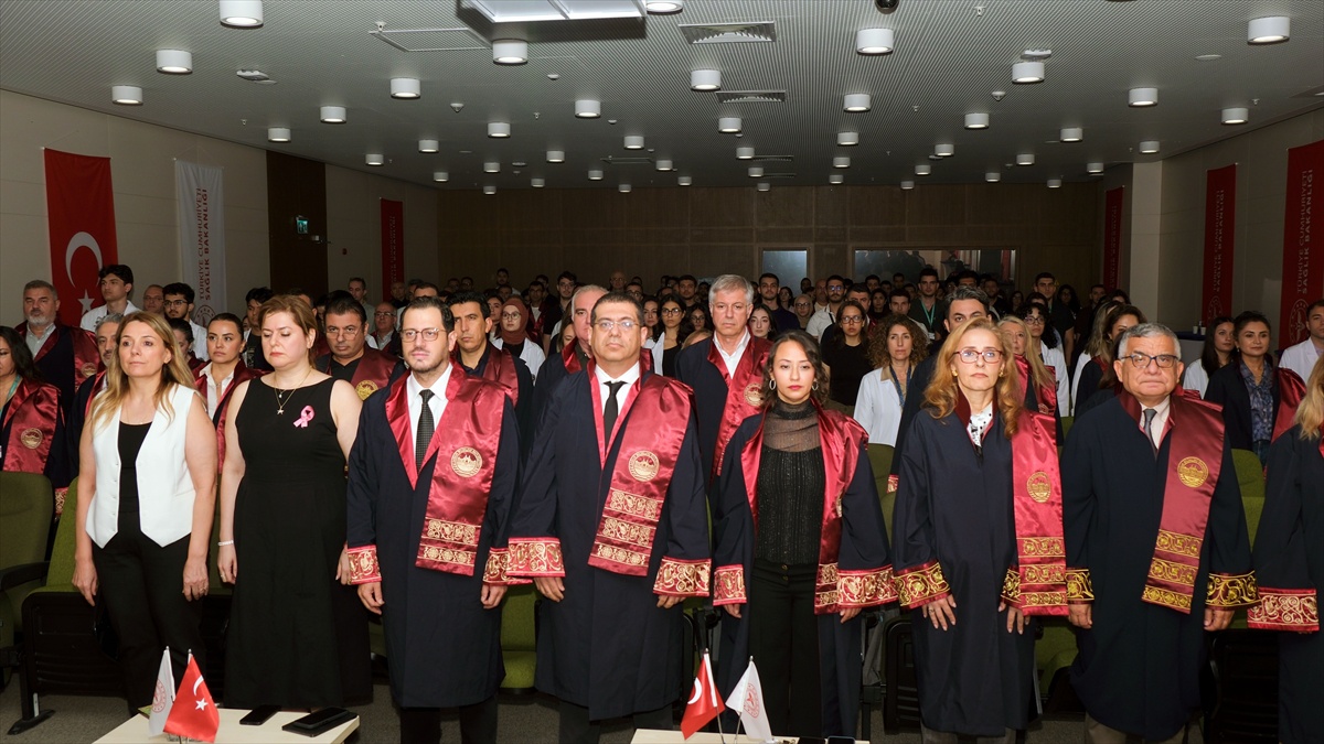 SBÜ Adana Tıp Fakültesi akademik yıl töreninde Başhekim Çiloğlu hayırlı olsun diledi