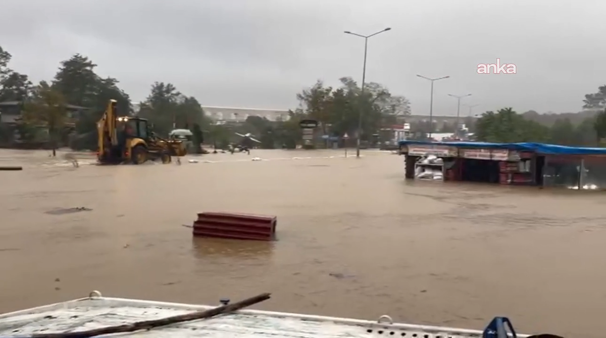 Şehir Plancıları Odası, İstanbul selinde Kanal İstanbul ve INRAIL\'ı işaret etti