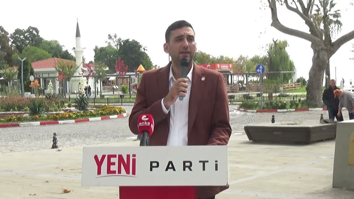 Sinop\'ta YENİ Parti, Halk TV\'ye kayyum kararına Uğur Mumcu Meydanı\'nda tepki gösterdi