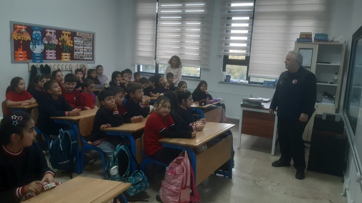 Sivas\'ta ilkokul öğrencilerine sıfır atık ve geri dönüşüm eğitimi verildi
