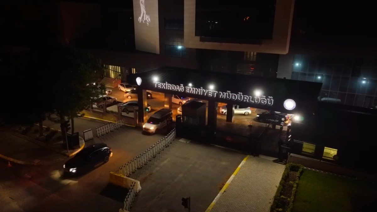 Tekirdağ Emniyeti ruhsatlı silah sahiplerine çocuk güvenliği için uyarı yaptı