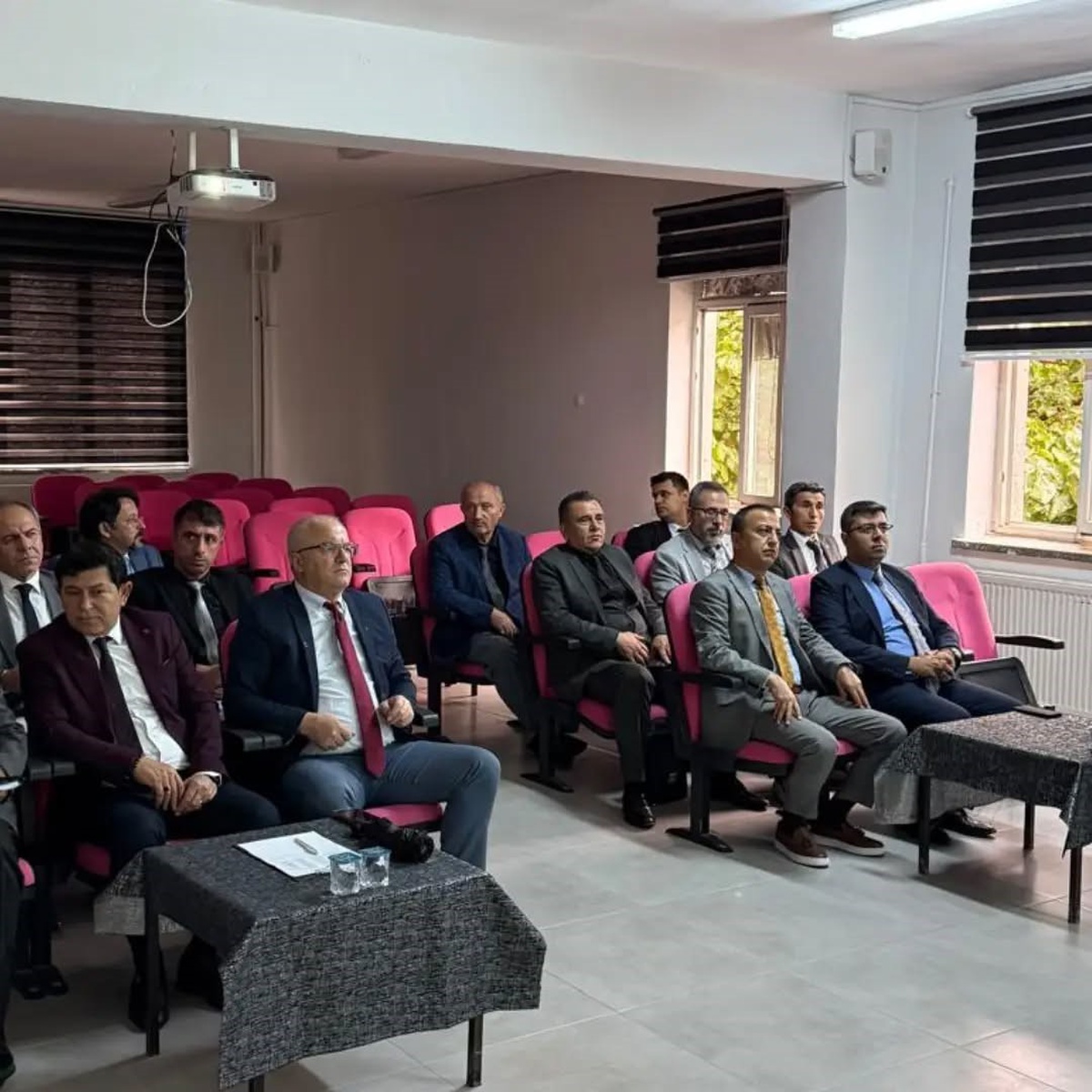 Aydın Yenipazar\'da çocukların eğitim güvenliği için değerlendirme toplantısı yapıldı