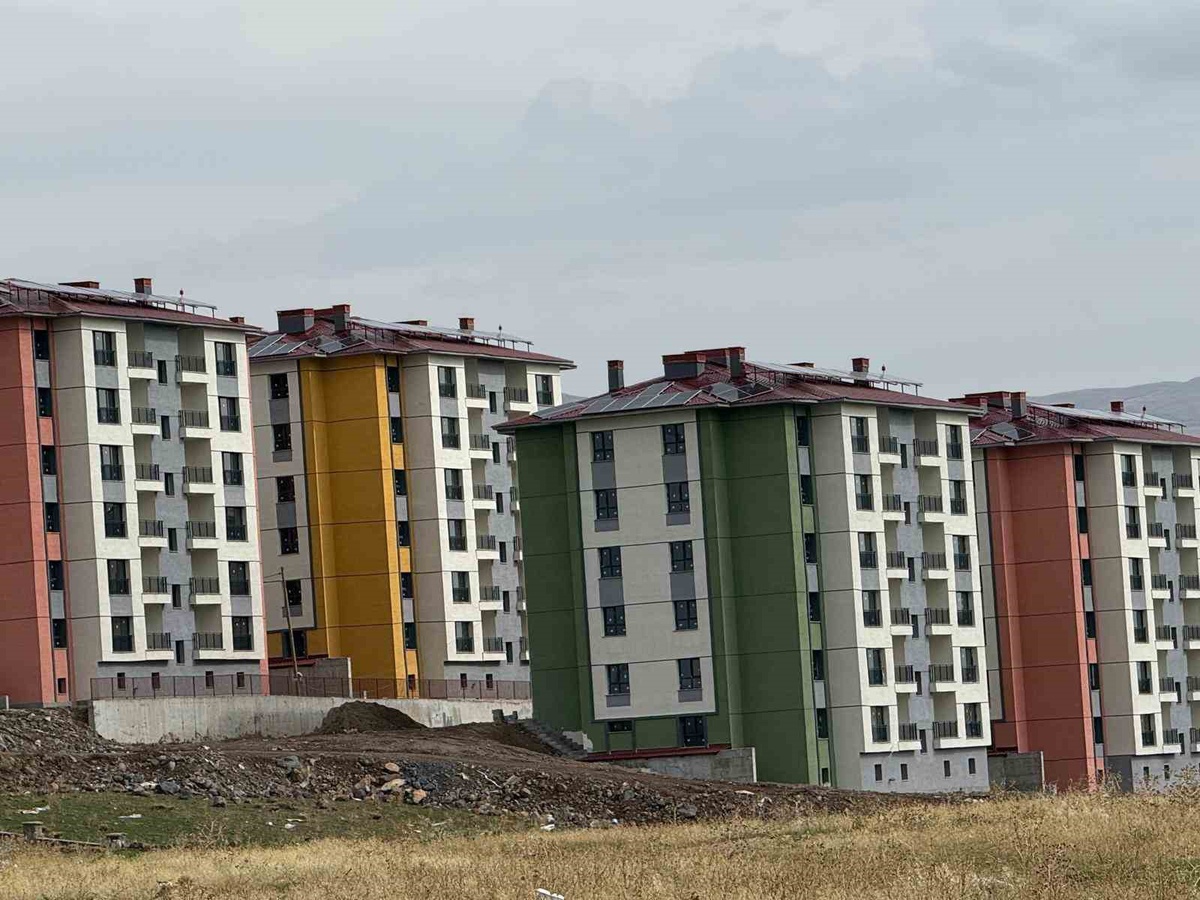 Ağrı Patnos\'ta 131 konutluk TOKİ projesinde son aşamaya gelindiği belirtiliyor