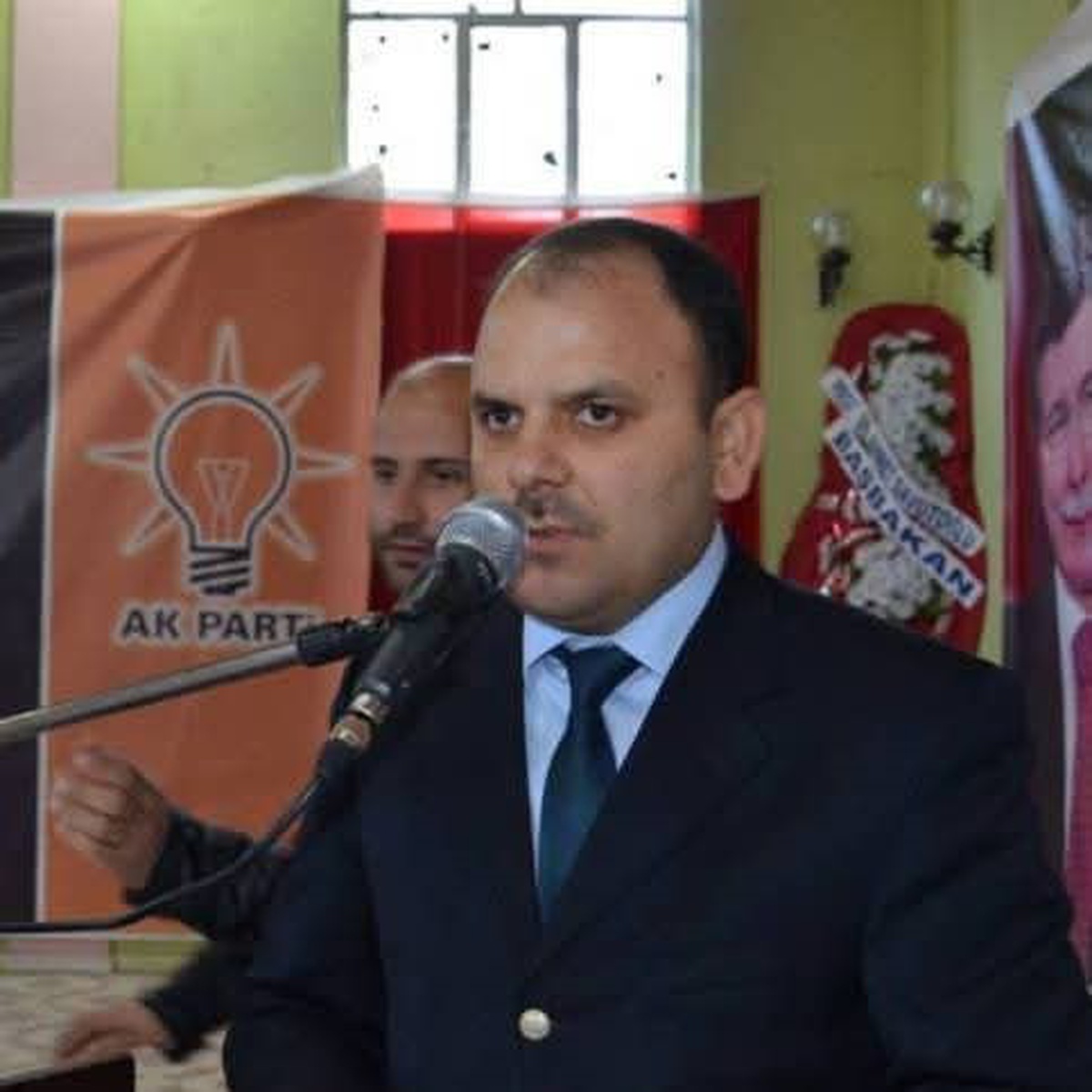 AK Parti Selendi İlçe Başkanı Şafak Aydoğuş görevinden ayrıldı