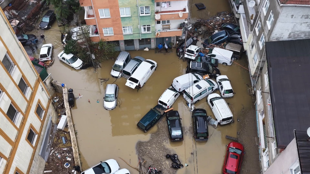 AKOM, cumartesi İstanbul\'da yağışların şiddetleneceğini açıkladı