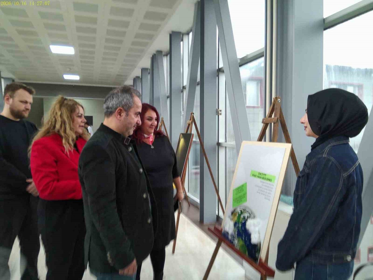 Atatürk Üniversitesi\'nde sürdürülebilir yaşam sergisi açıldı, atıklar sanata dönüştü