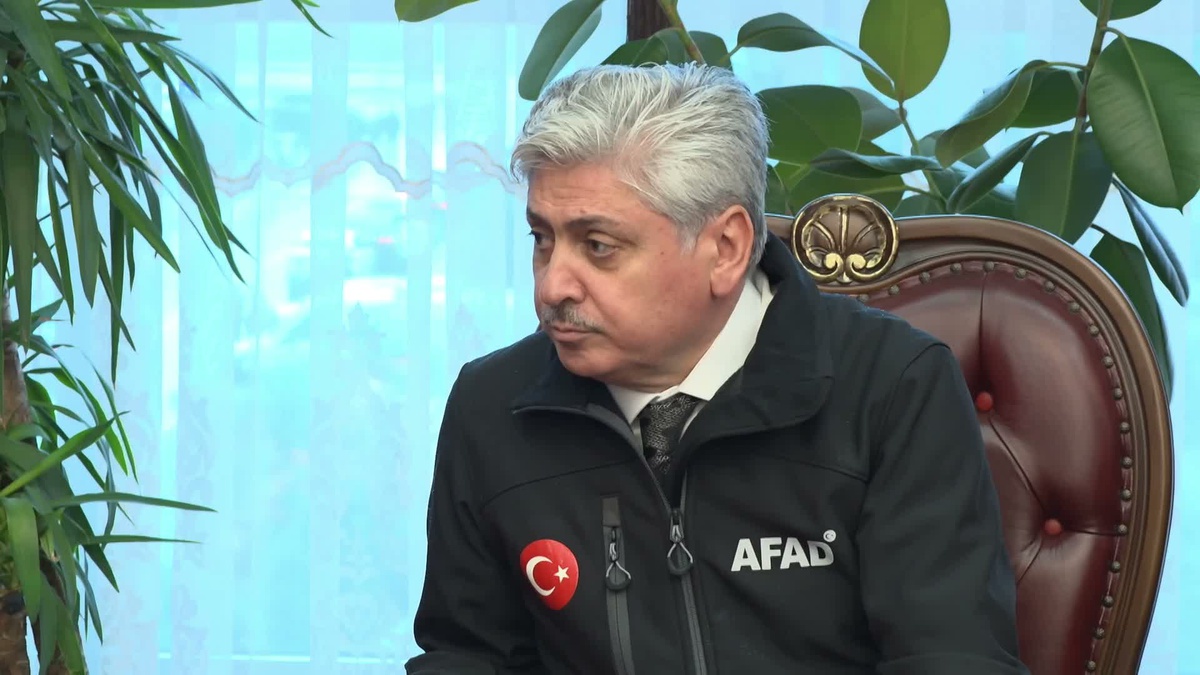 Sakarya\'da sel: 865 kişi tahliye edildi, 2 yapı ve 5 köprü yıkıldı