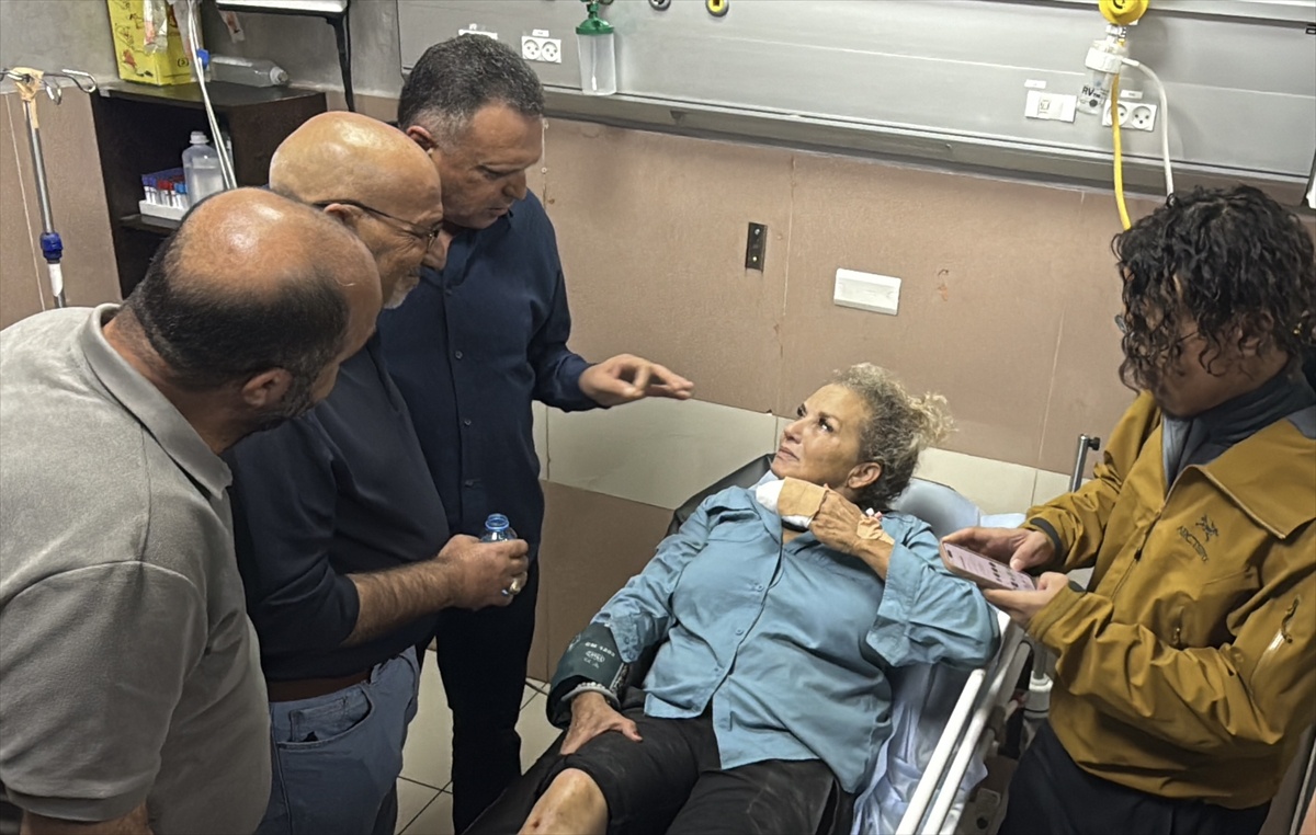 Batı Şeria\'da Washington Post fotomuhabiri saldırıda yaralandı, 10 dakika tekmelendi