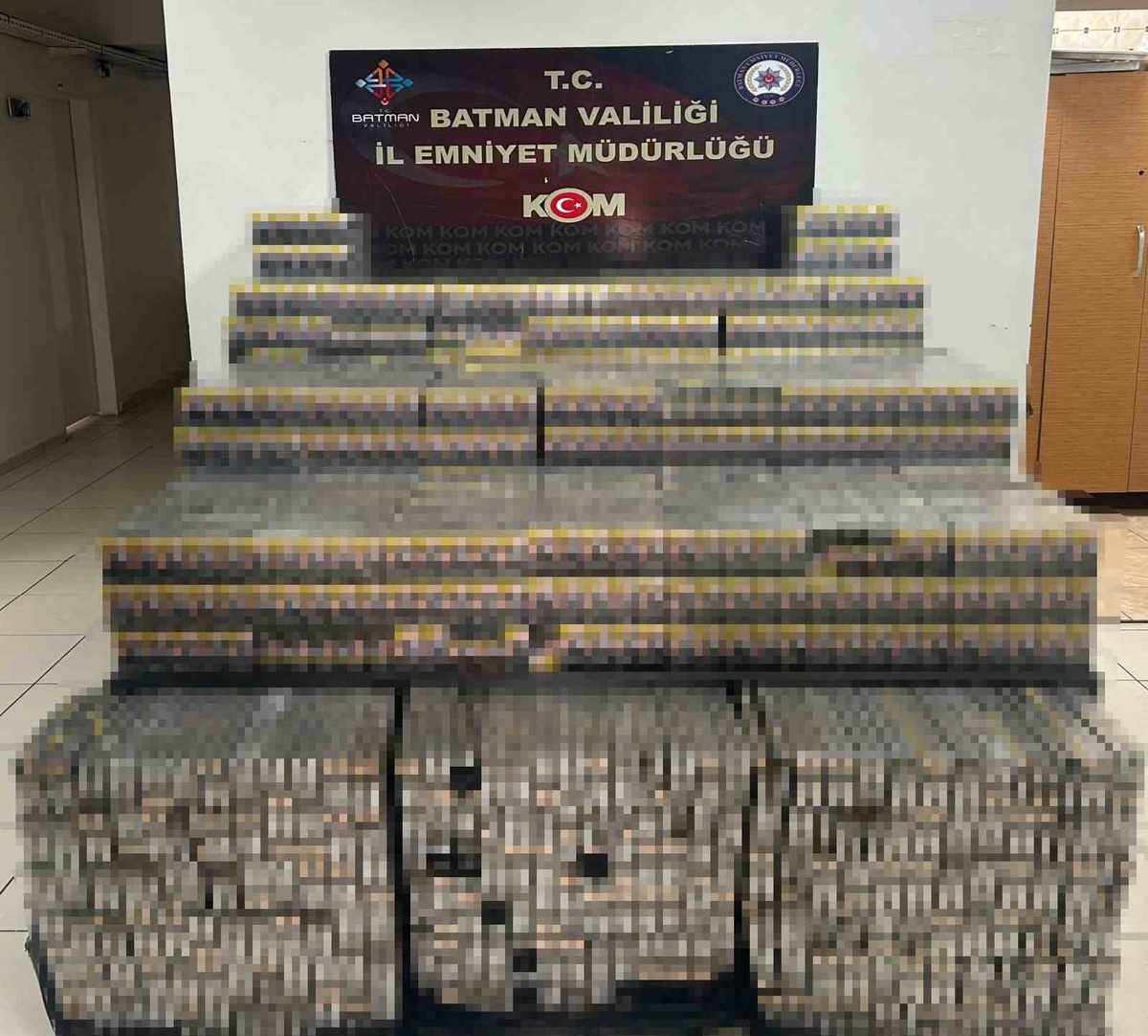 Batman\'da kaçak sigara operasyonunda 26 bin 570 paket ele geçirildi