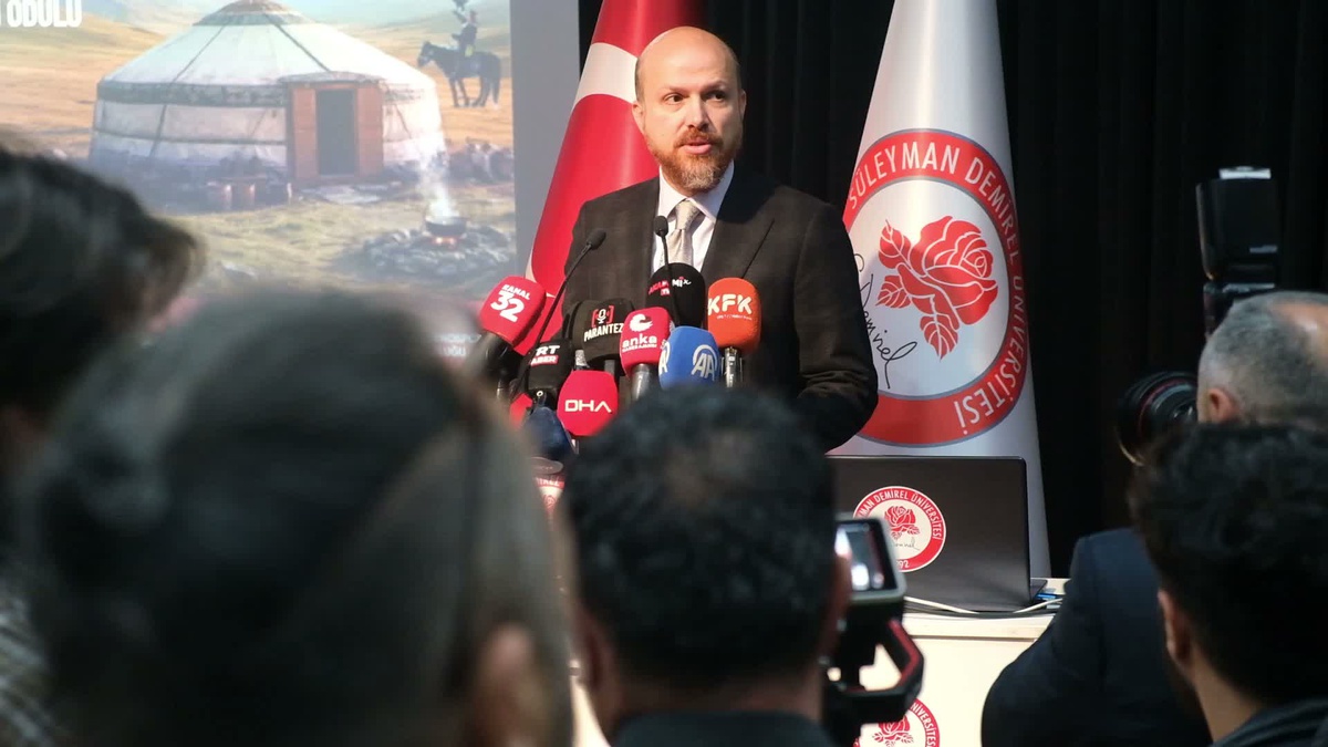 Bilal Erdoğan SDÜ\'de iyi insanların cesur olmasını ve çok çalışmasını istedi