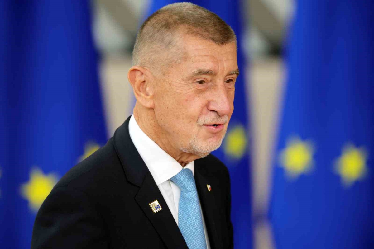 Çekya Başbakanı Babis, Trump\'ın Rusya ile dizel anlaşmasını ihanet olarak niteledi
