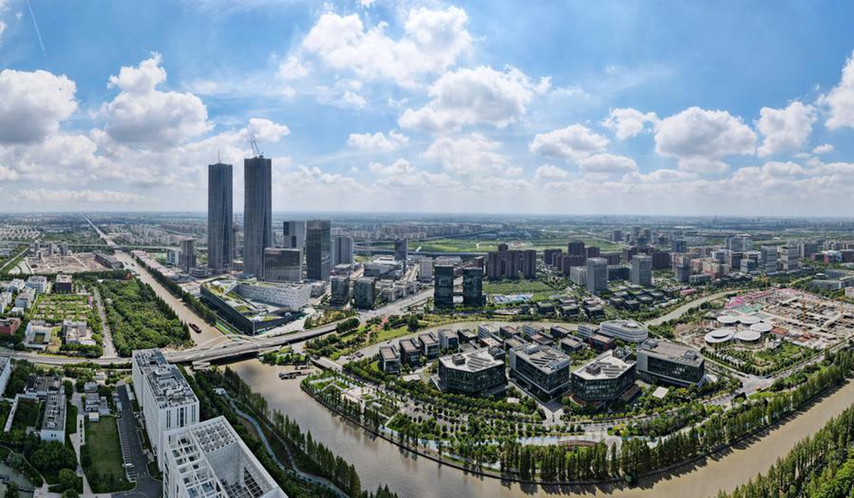 Çin\'de 461 bin yabancı şirket raporladı, stok 26,8 trilyon yuanla dünya ikincisi oldu