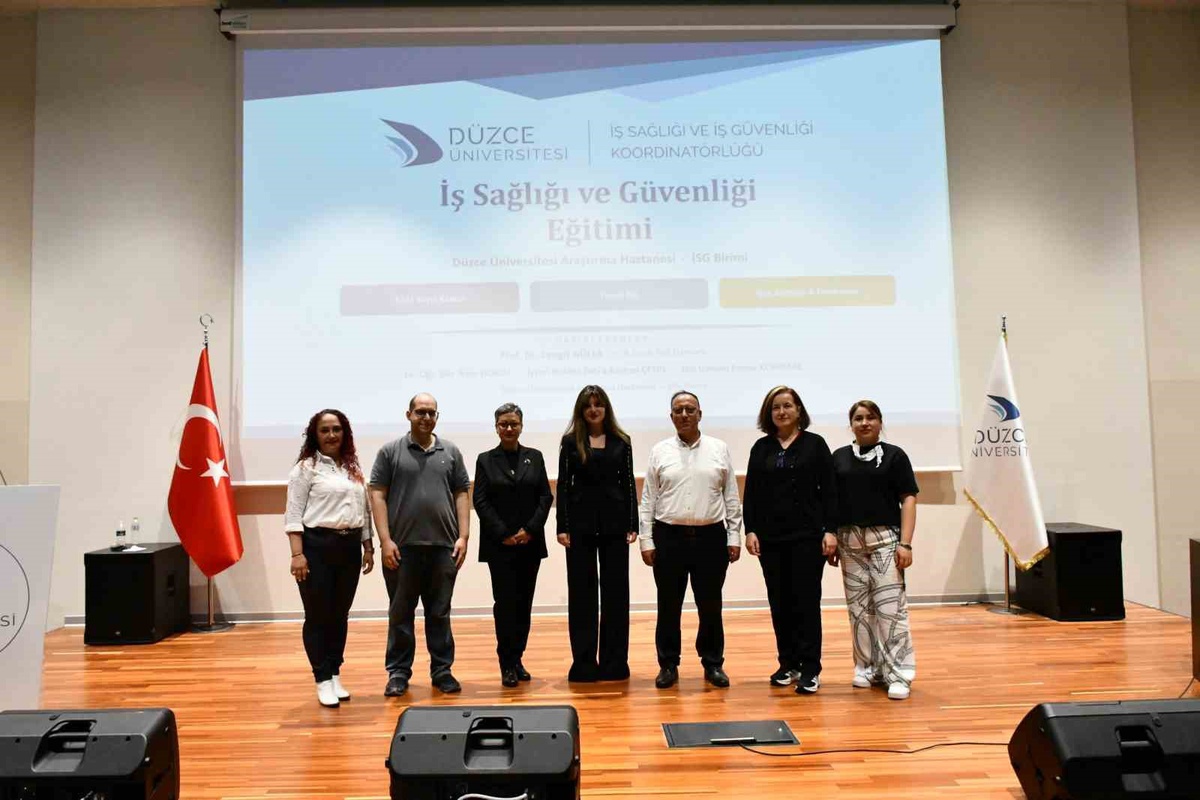 Düzce Üniversitesi, personeline temel iş sağlığı ve güvenliği eğitimleri düzenliyor