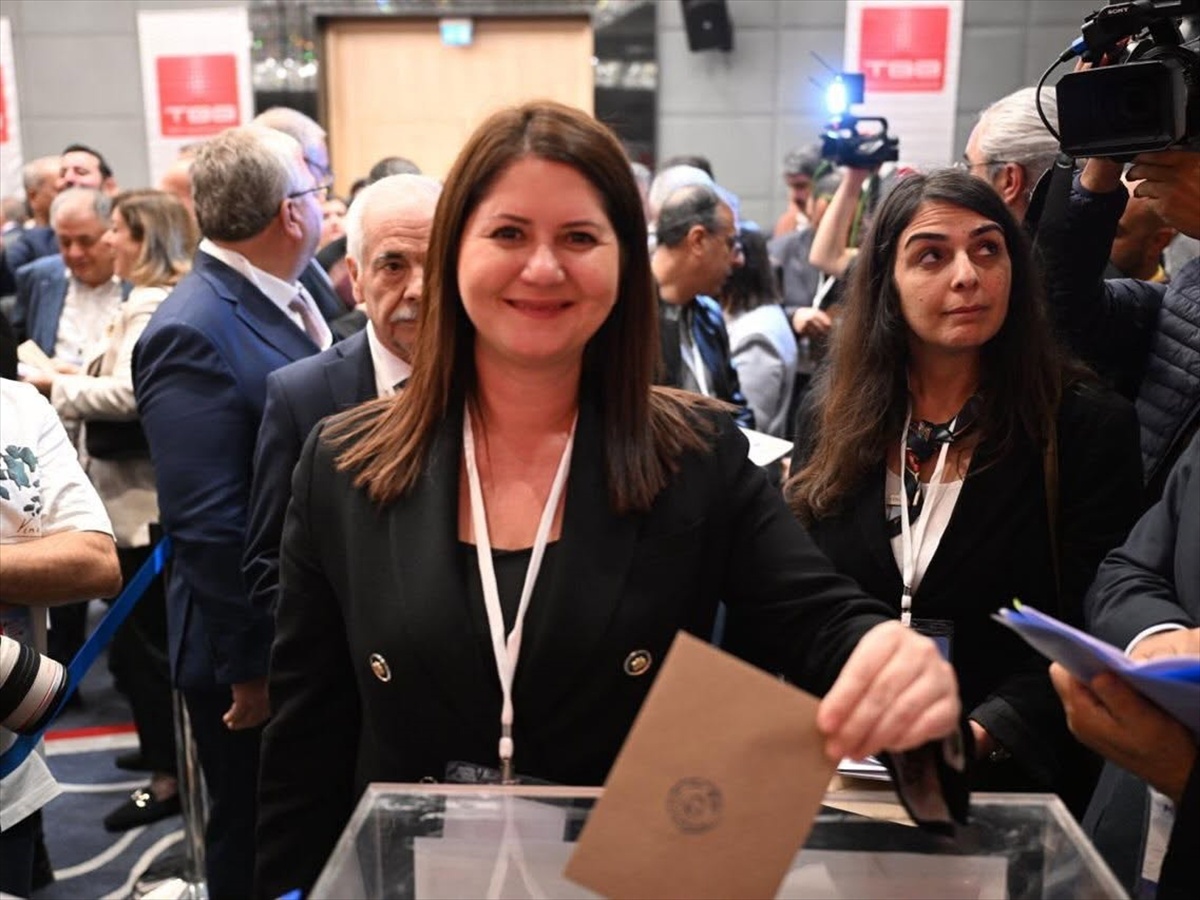 Edirne Belediye Başkanı Gencan, TBB Başkan Vekilliği seçiminde Ünlüce\'yi tebrik etti