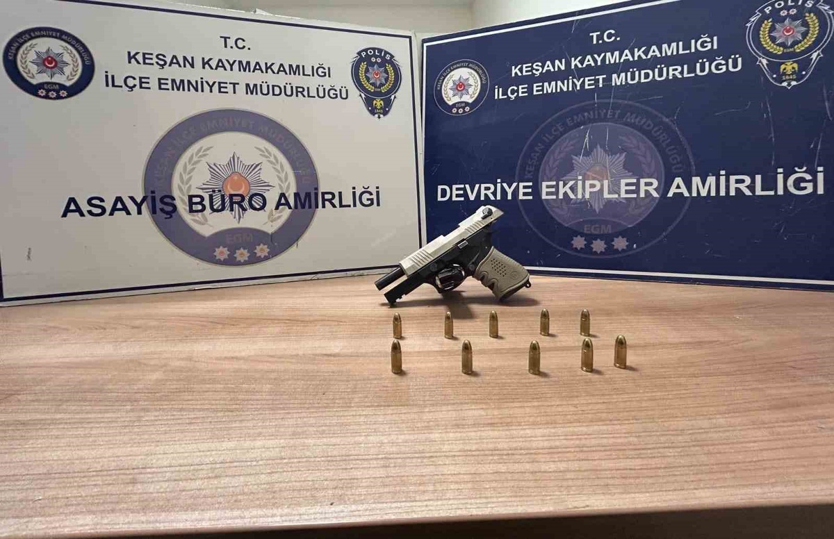 Edirne Keşan\'da ateş ihbarı sonrası tabanca ve 10 fişekle şüpheli gözaltına alındı