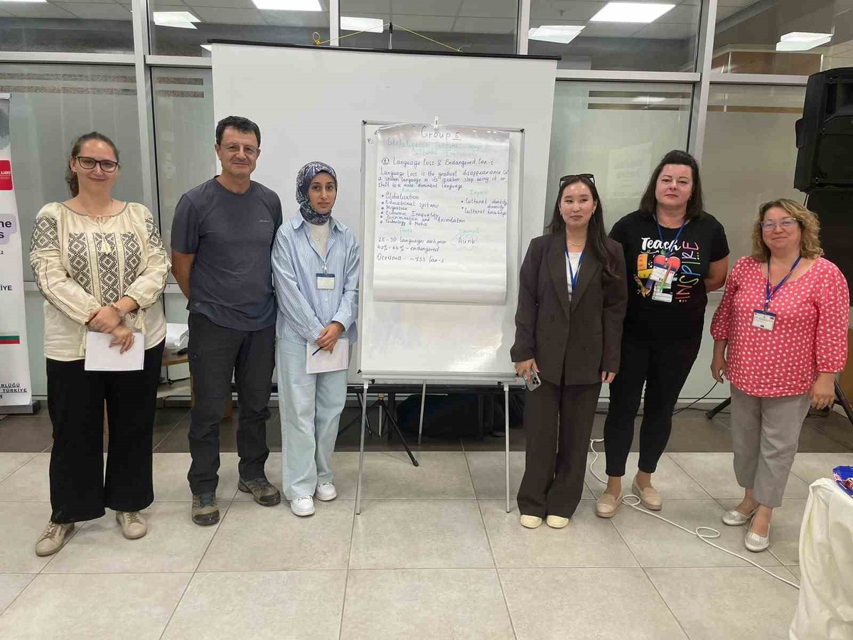 Bitlis\'teki Erasmus+ projesinde 5 ülkeden 35 gençlik çalışanı göçmen uyumunu konuştu