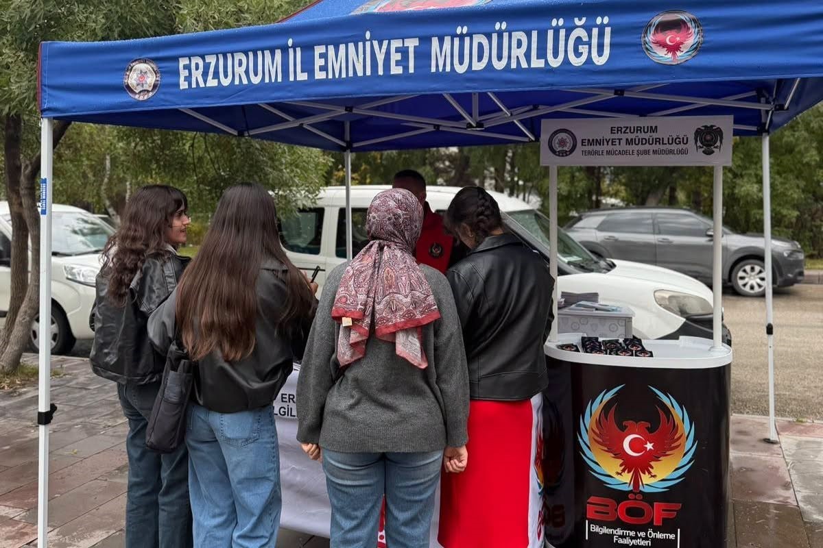 Erzurum polisi, Atatürk Üniversitesi\'nde 3 günde 5 bin öğrenciye terör uyarısı yaptı