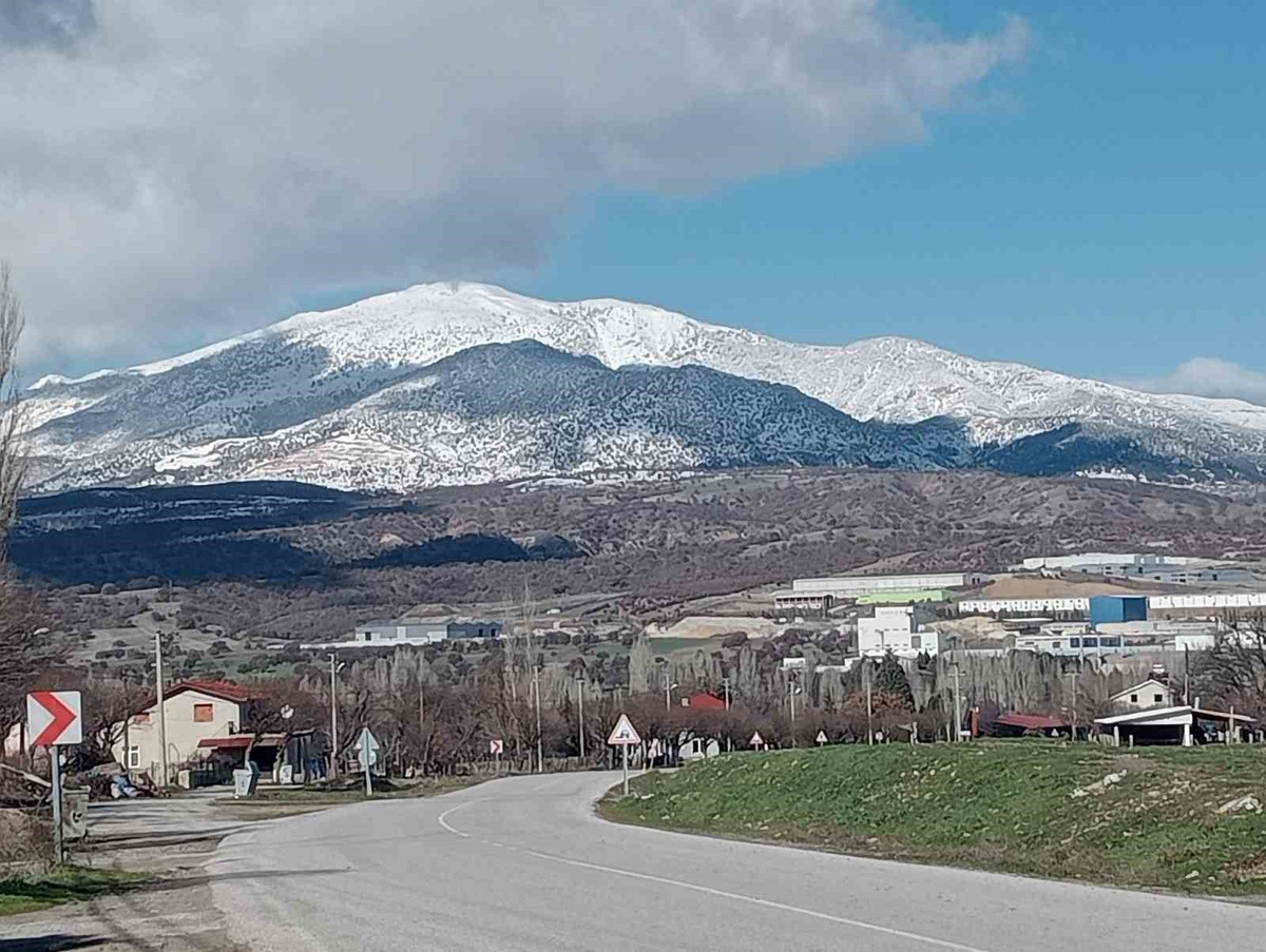 Gediz\'de ÇED davasında mahkeme akü fabrikası için keşif ve bilirkişi kararı verdi