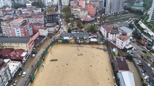 İstanbul'da 1 kişinin daha cansız bedeni bulundu, selde can kaybı 4'e yükseldi