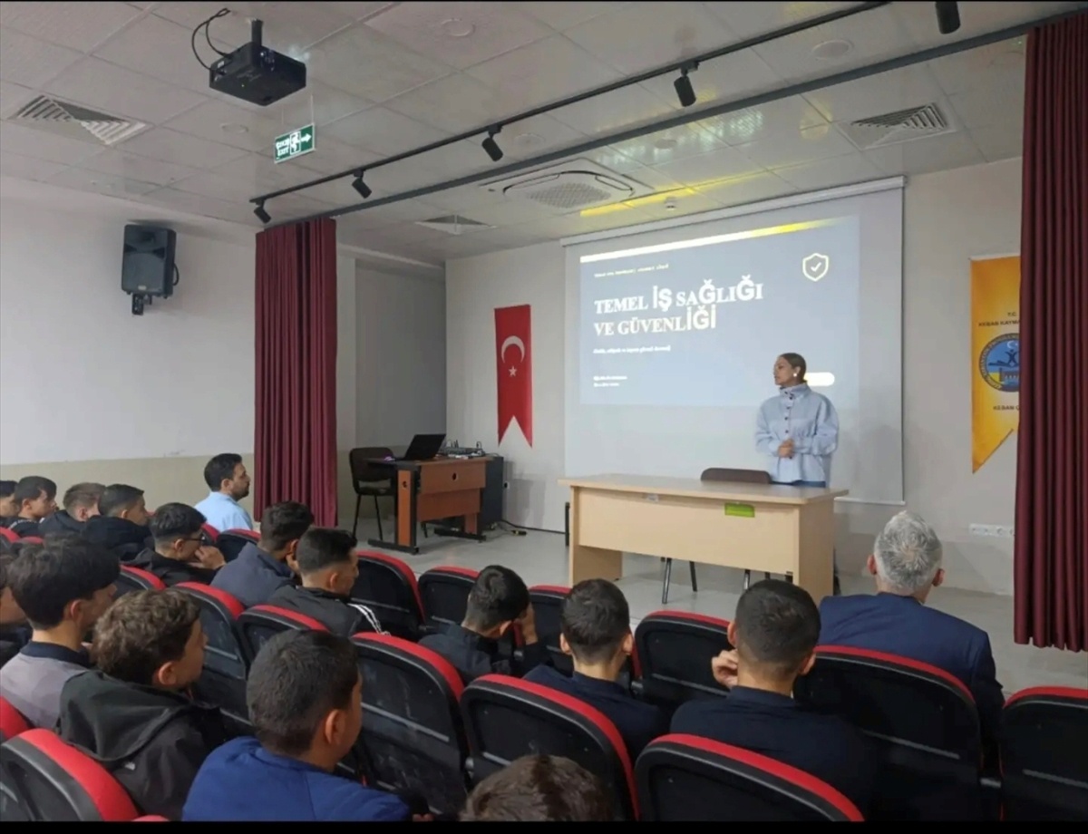Keban Çok Programlı Anadolu Lisesi öğrencileri iş sağlığı ve güvenliği eğitimi aldı