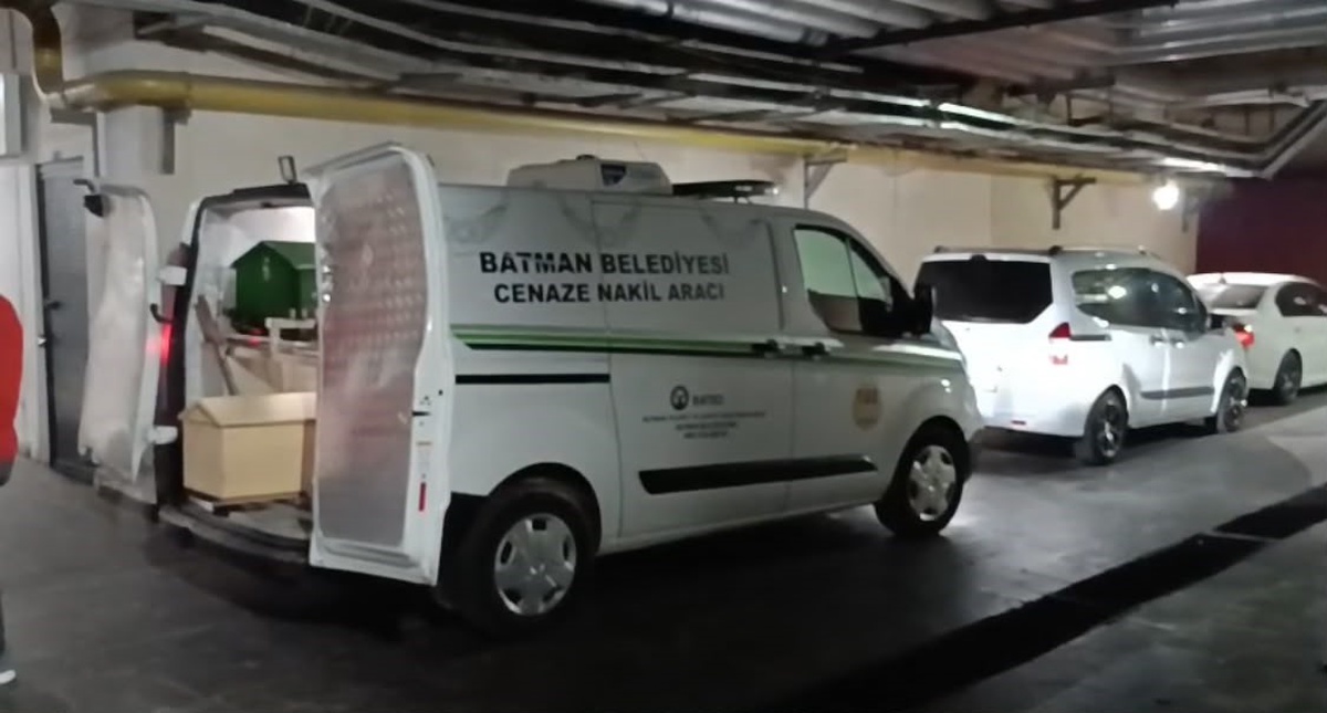7 yaşındaki kızını öldüren baba, Beşiri Cezaevi\'nde intihar etti