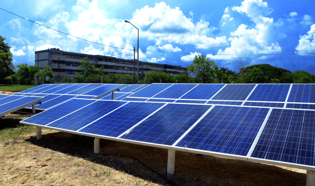Küba Dışişleri Bakanı, elektriğin yüzde 21,4\'ünü yenilenebilirin karşıladığını söyledi