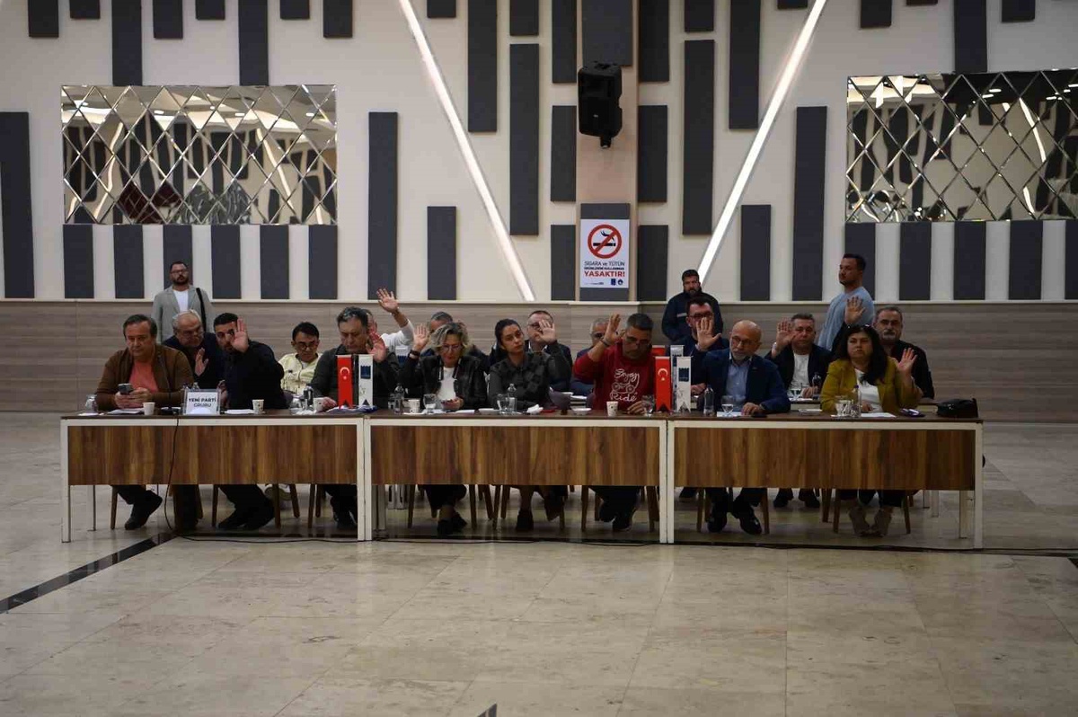 Kuşadası Belediyesi 2027 bütçesini 3 milyar 750 milyon TL olarak kabul etti