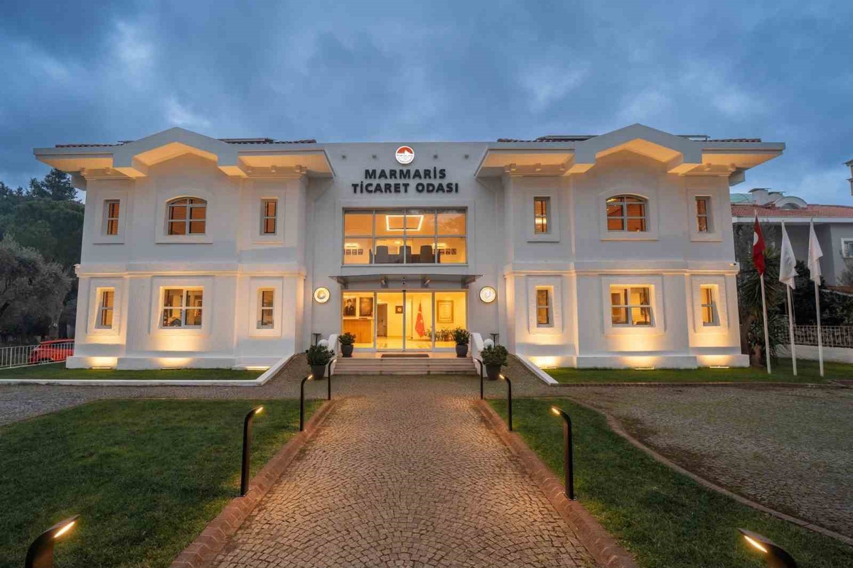 Muğla Marmaris\'teki Ticaret Odası\'nda başkanı üyeler değil yeni meclis seçecek