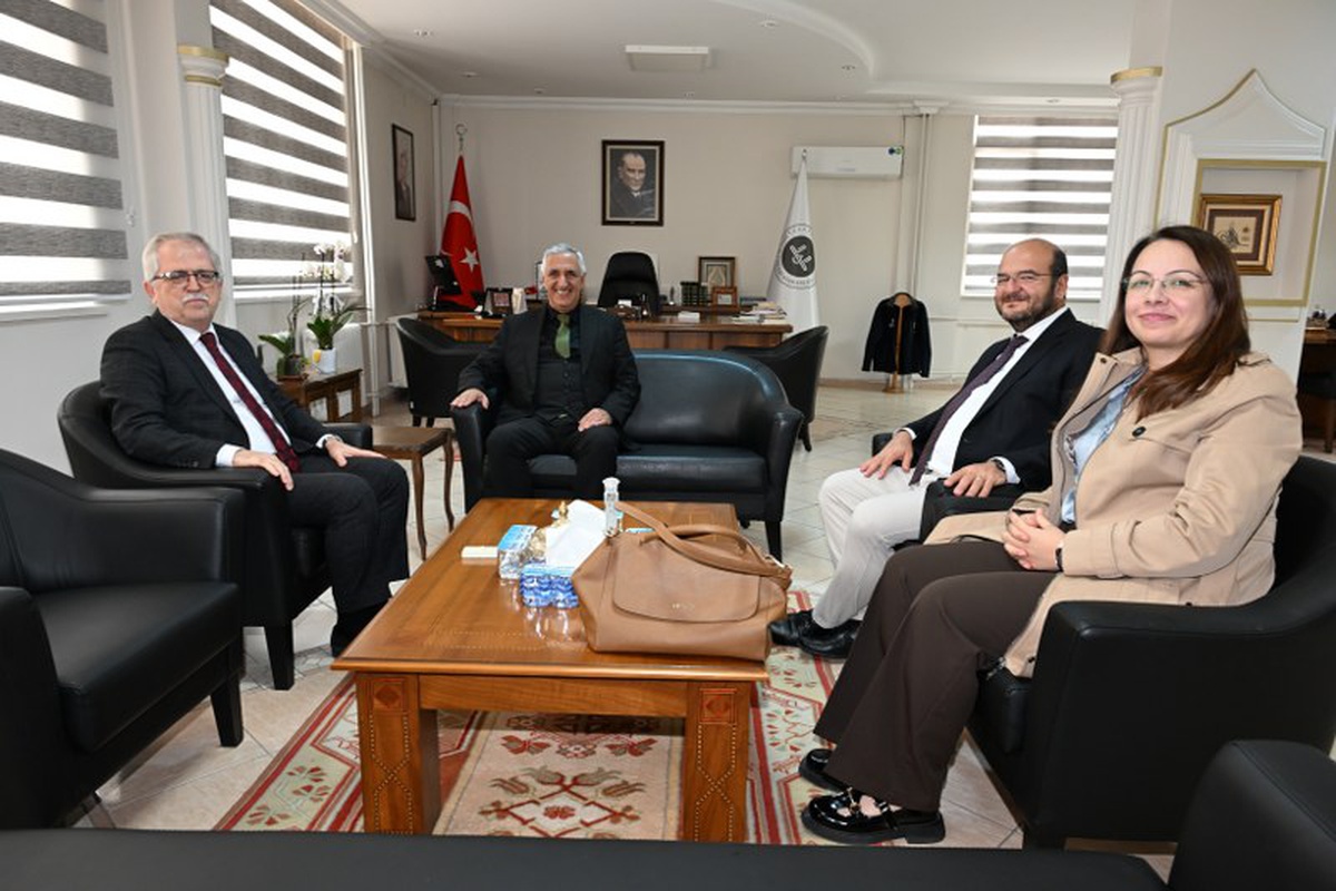MASKİ Genel Müdürü Kılıç, su tasarrufu için Manisa İl Müftüsü\'nü ziyaret etti