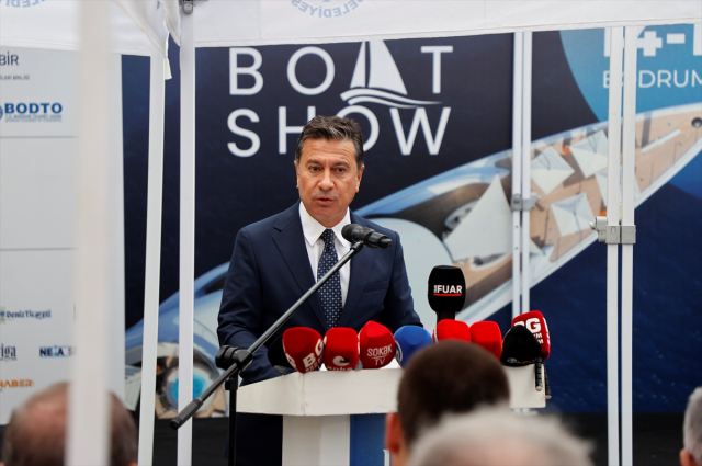 Muğla Büyükşehir Belediye Başkanı Ahmet Aras CHP'den istifa etti