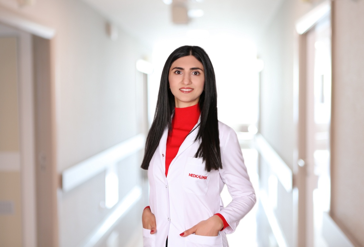 Op. Dr. Sadıgzade menopozda kemik kaybı ve kalp riskine karşı kontrol önerdi