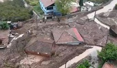 Sakarya'da heyelan evleri yuttu, 2 mahalle ile bağlantı kesildi