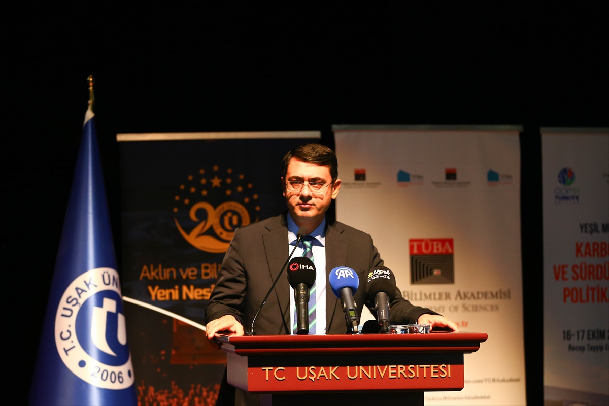 TÜBA\'nın karbon ekonomisi ve sürdürülebilir enerji politikaları çalıştayı Uşak\'ta başladı