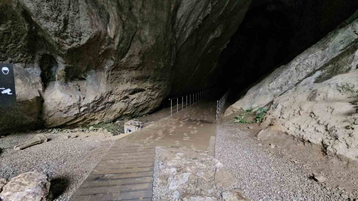 Zonguldak\'ta su basan Gökgöl Mağarası\'nda temizlik başlatıldı, ziyarete kapatıldı