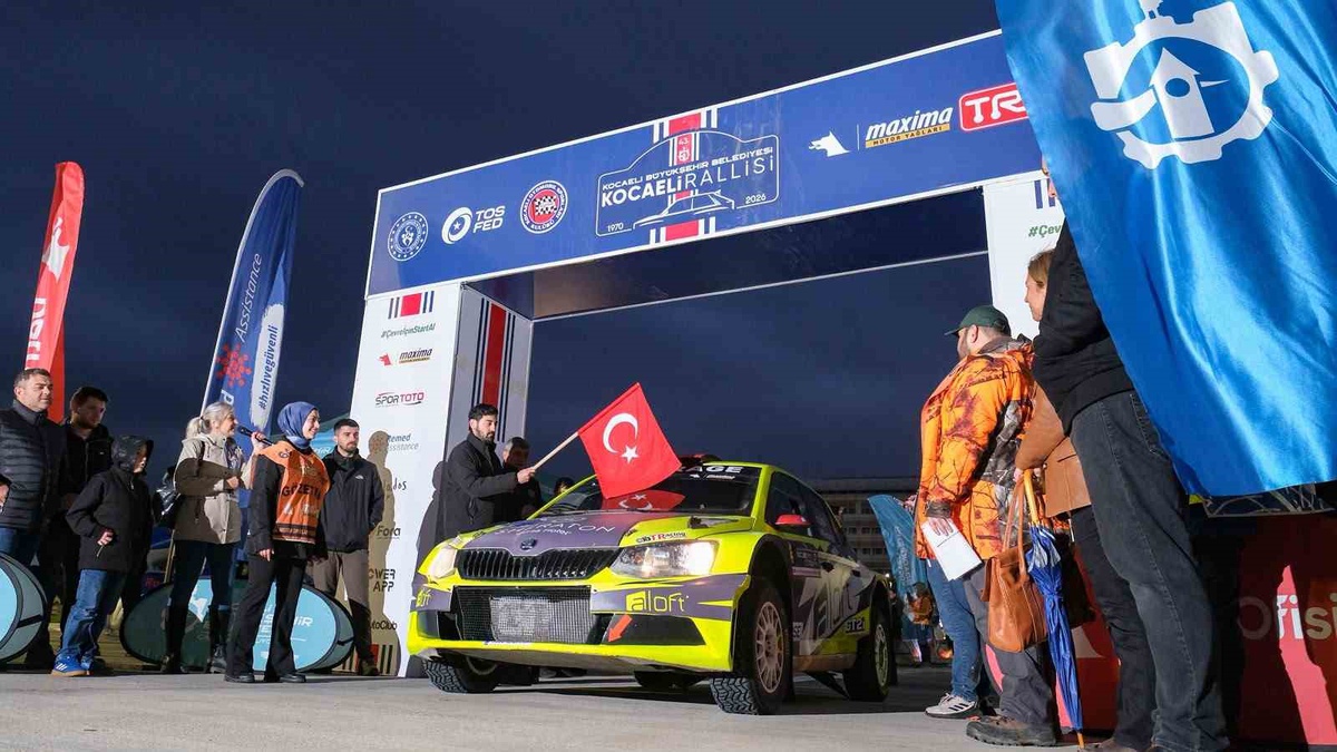 43. Kocaeli Rallisi'nde 80 sporcu İzmit'te 111 kilometrelik parkurda yarışıyor