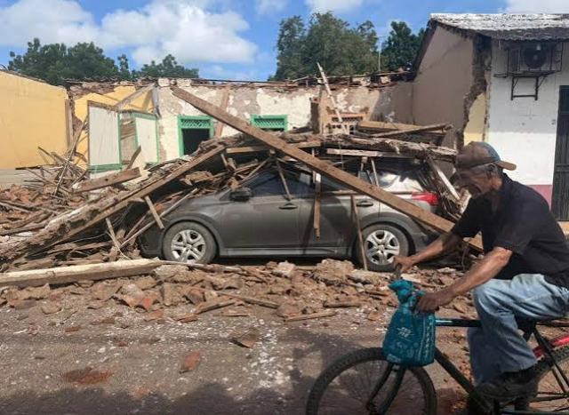 7,7'lik depremden sonra kabus bitmedi! Tam 746 artçı sarsıntı meydana geldi