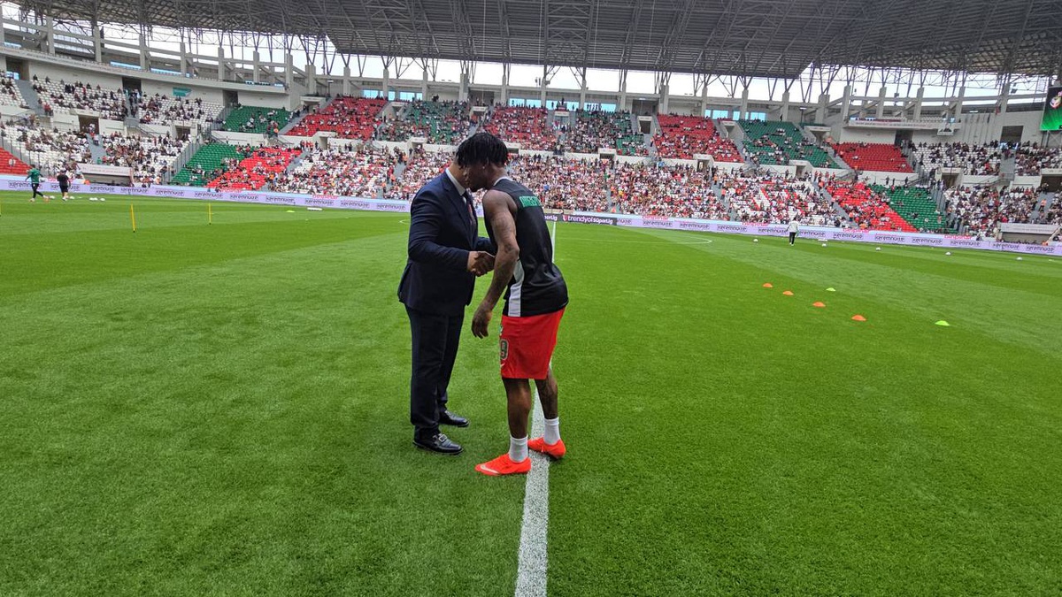 Orban\'ın Beşiktaş golü eylülün golü seçildi