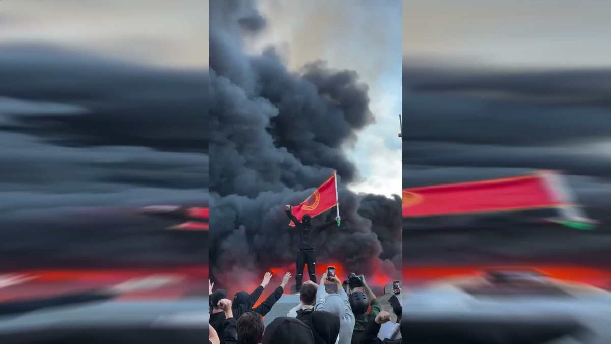 Arnavutluk\'ta öğrenci protestoları yayılırken Başbakan Rama istifa çağrısını reddetti