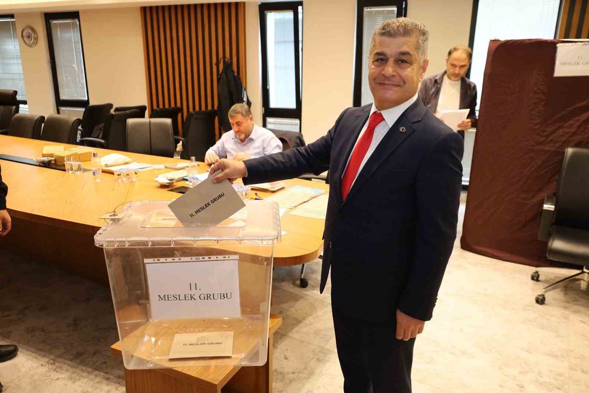 Bafra TSO\'da 12 meslek grubunda bin 638 üyenin oy kullanacağı seçim başladı