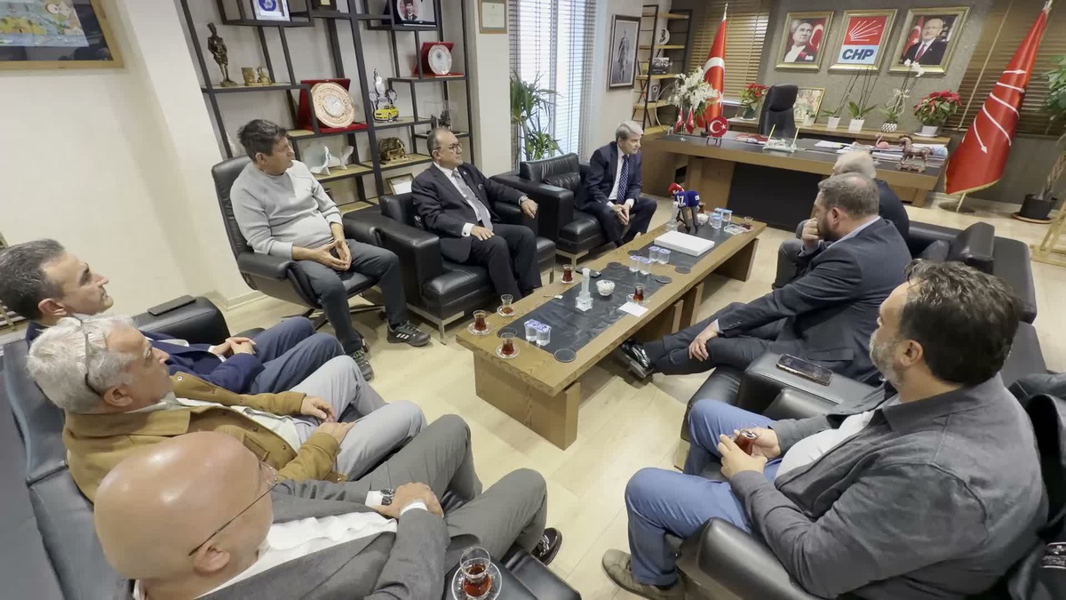 CHP\'li Nalbantoğlu, Bayraklı soruşturmasındaki tutuklularla görüştüğünü söyledi