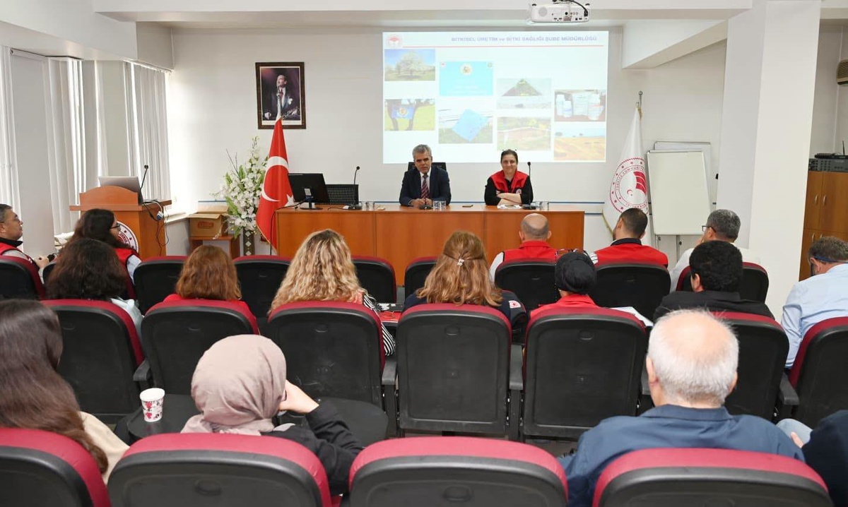 Denizli\'de 2026 bitki sağlığı toplantısı zirai mücadele programlarını ele aldı