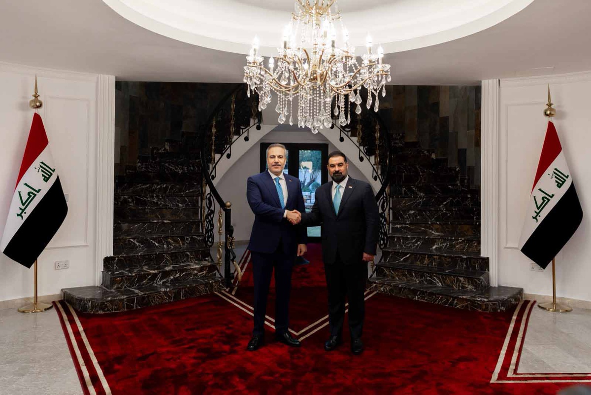 Dışişleri Bakanı Fidan, Bağdat\'ta Irak Meclis Başkanı Halbusi ile bir araya geldi